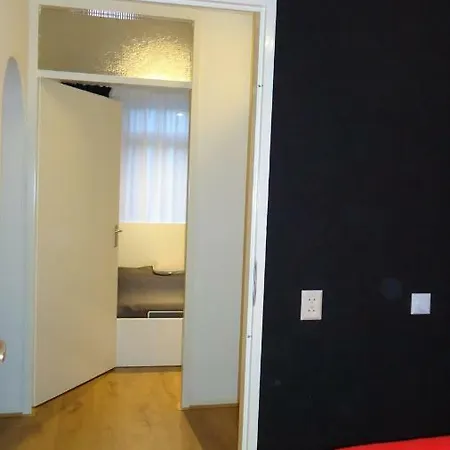 Centrally Located Big At Central Station *