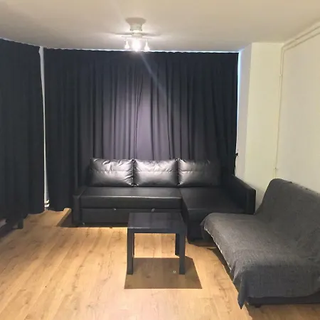 Centrally Located Big At Central Station